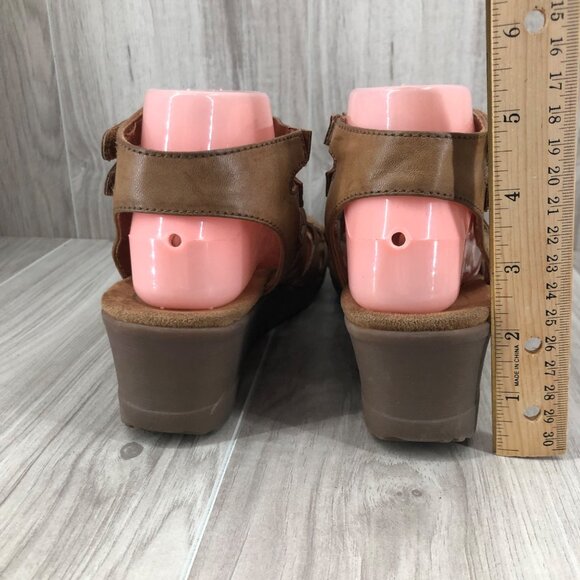 Baretraps Wedge Sandals Womens 8M Trella Brown Hook and Loop Shoes - Picture 9 of 12